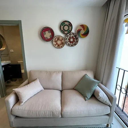 Espectacular Estudio En Puerto Cabopino Recien Reformado Apartman